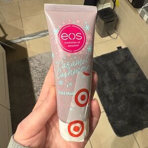 eos Caramel Cashmere Lotion